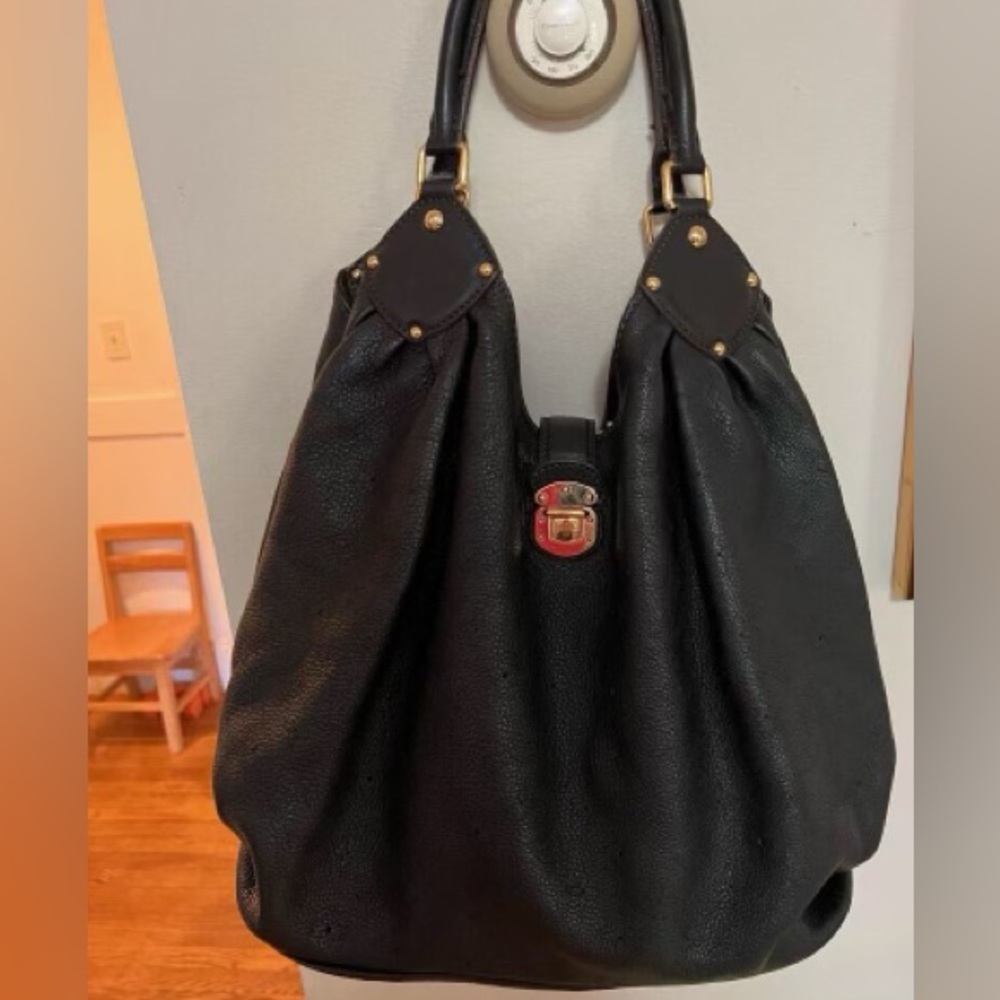 Louis Vuitton XL Mahina Noir